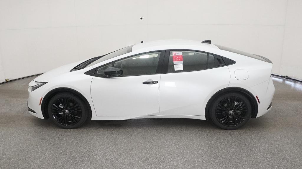 2026 Toyota Prius Plug-in Hybrid Nightshade - Photo 12