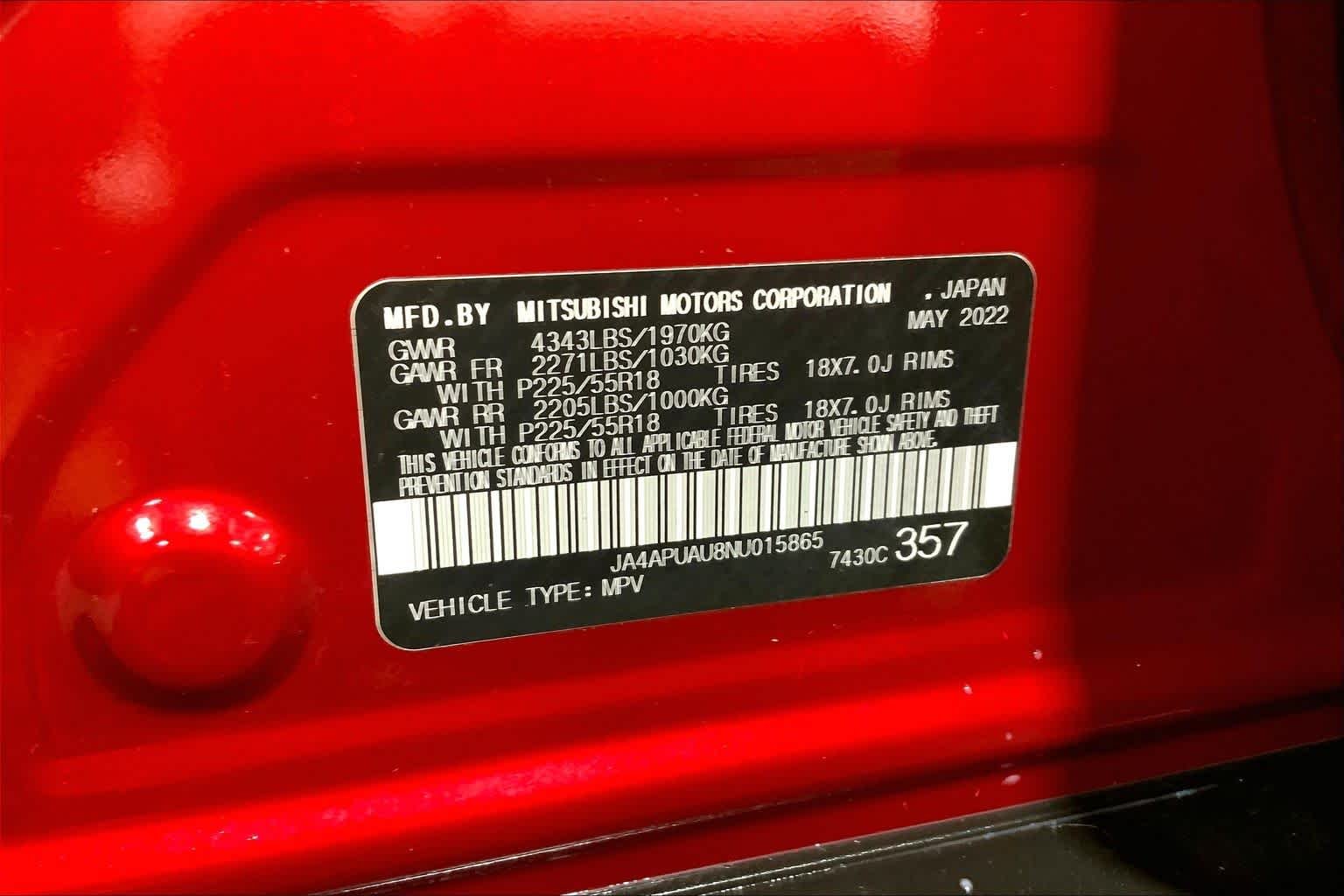 Used 2022 Red Diamond Mitsubishi ES image 37