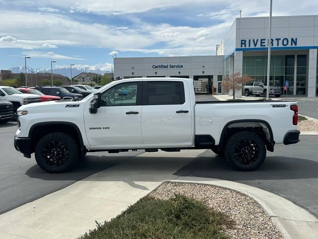 New 2026 Summit White Chevrolet LT image 19