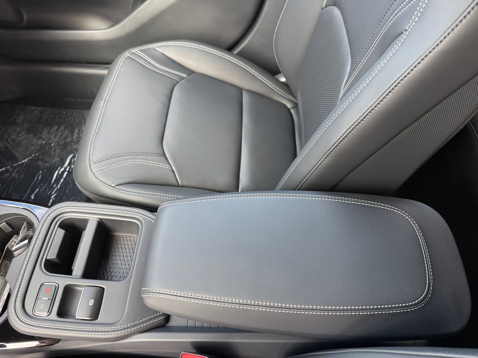 New 2026 Glacier Gray Metallic Tri-coat Ford Premium image 14