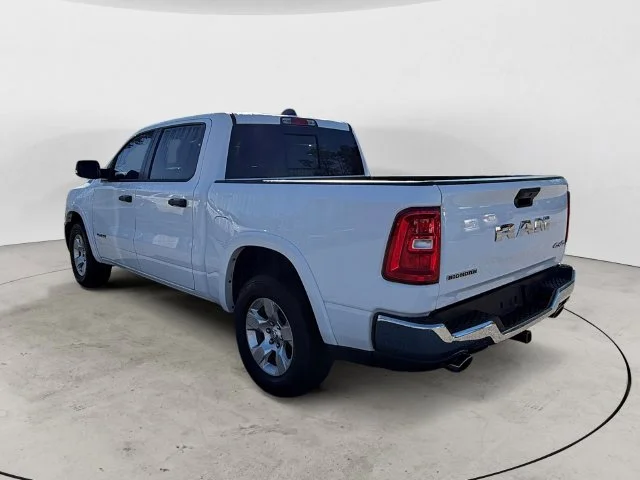 Used 2025 White Ram Big Horn/Lone Star image 2