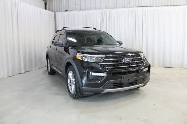 Used 2020 Black Ford XLT image 40