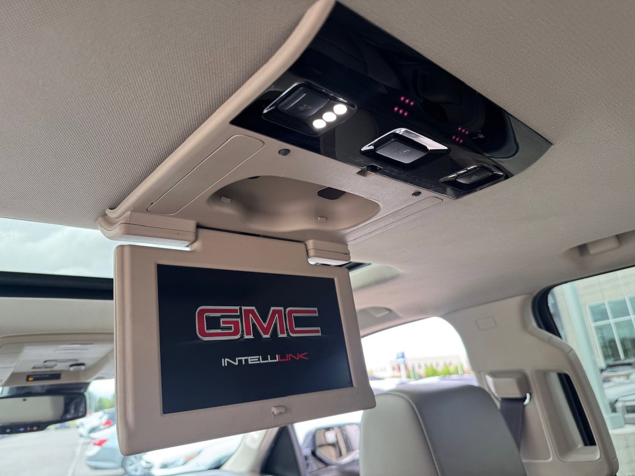 2019 GMC Yukon SLT - Photo 38