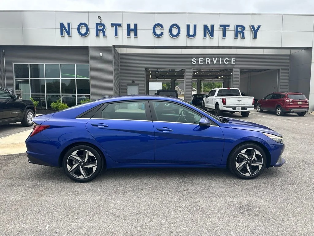 2023 Hyundai Elantra 1.6 HEV Limited DCT's photo