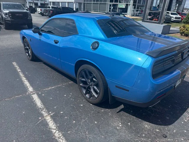 Used 2023 Blue Dodge SXT image 6