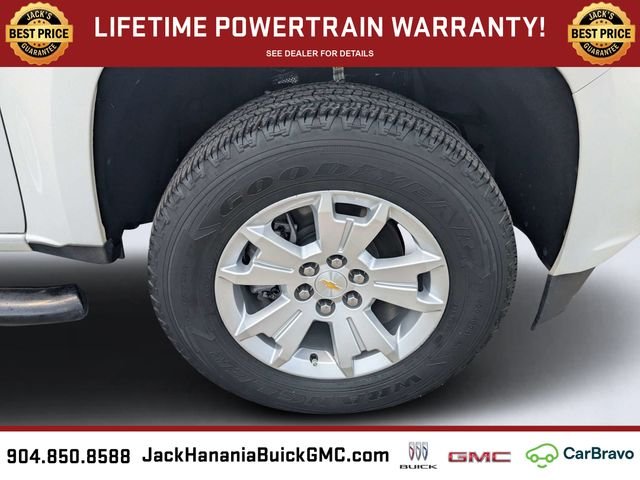Used 2022 White Chevrolet Z71 image 10