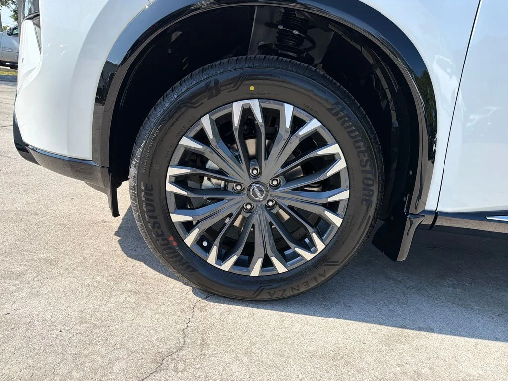 New 2026 Everest White Pearl TriCoat Nissan Platinum image 11
