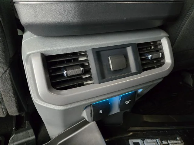 Used 2024 White Ford XLT image 12