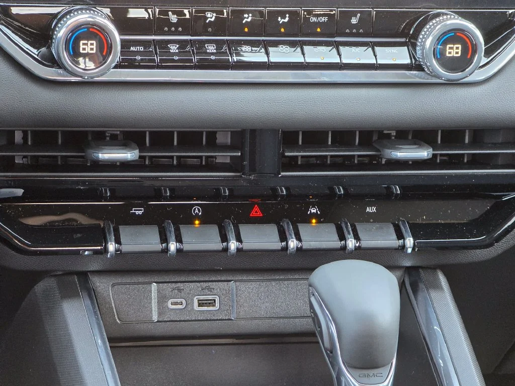 New 2026 Silver GMC Elevation image 31