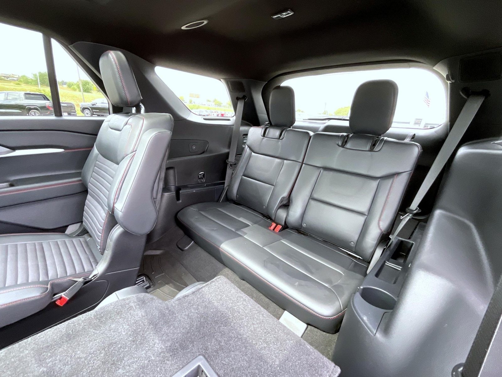 Used 2025 Gray Ford ST-Line image 20
