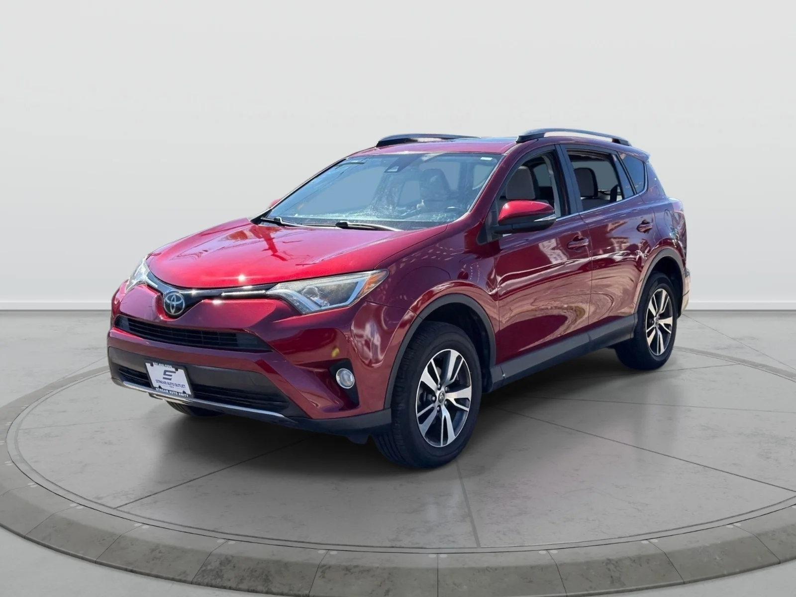 2018 Toyota RAV4 XLE - Photo 3