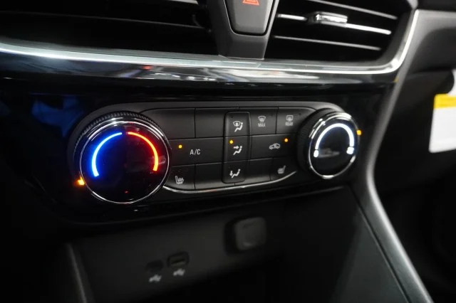 2026 Buick Encore GX Sport Touring - Photo 28