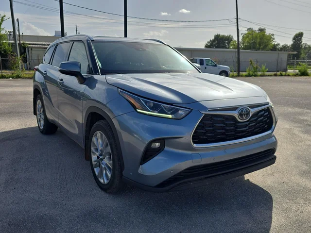 2021 Toyota Highlander Platinum
