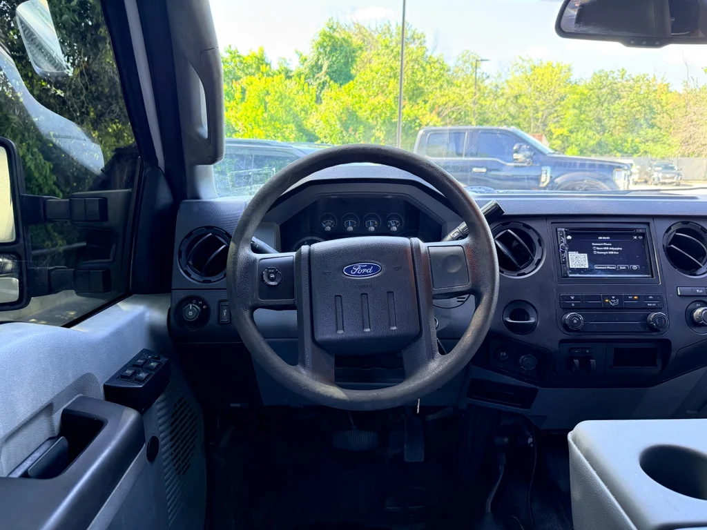 Used 2015 Oxford White Ford XL image 24