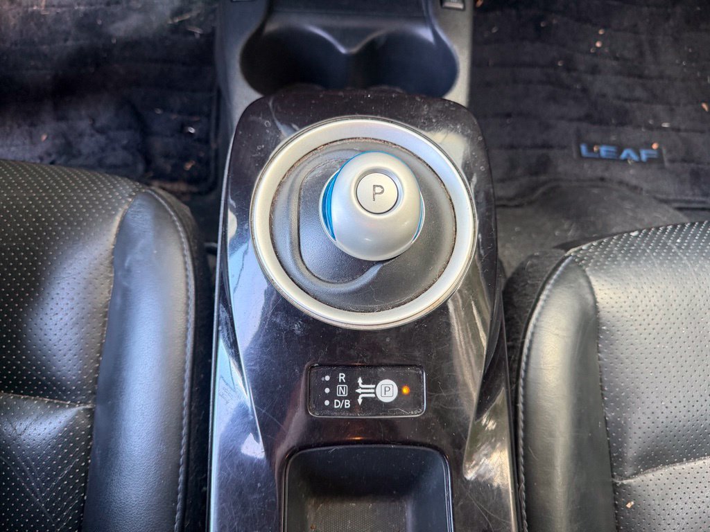 Used 2013 Blue Ocean Nissan SL image 18