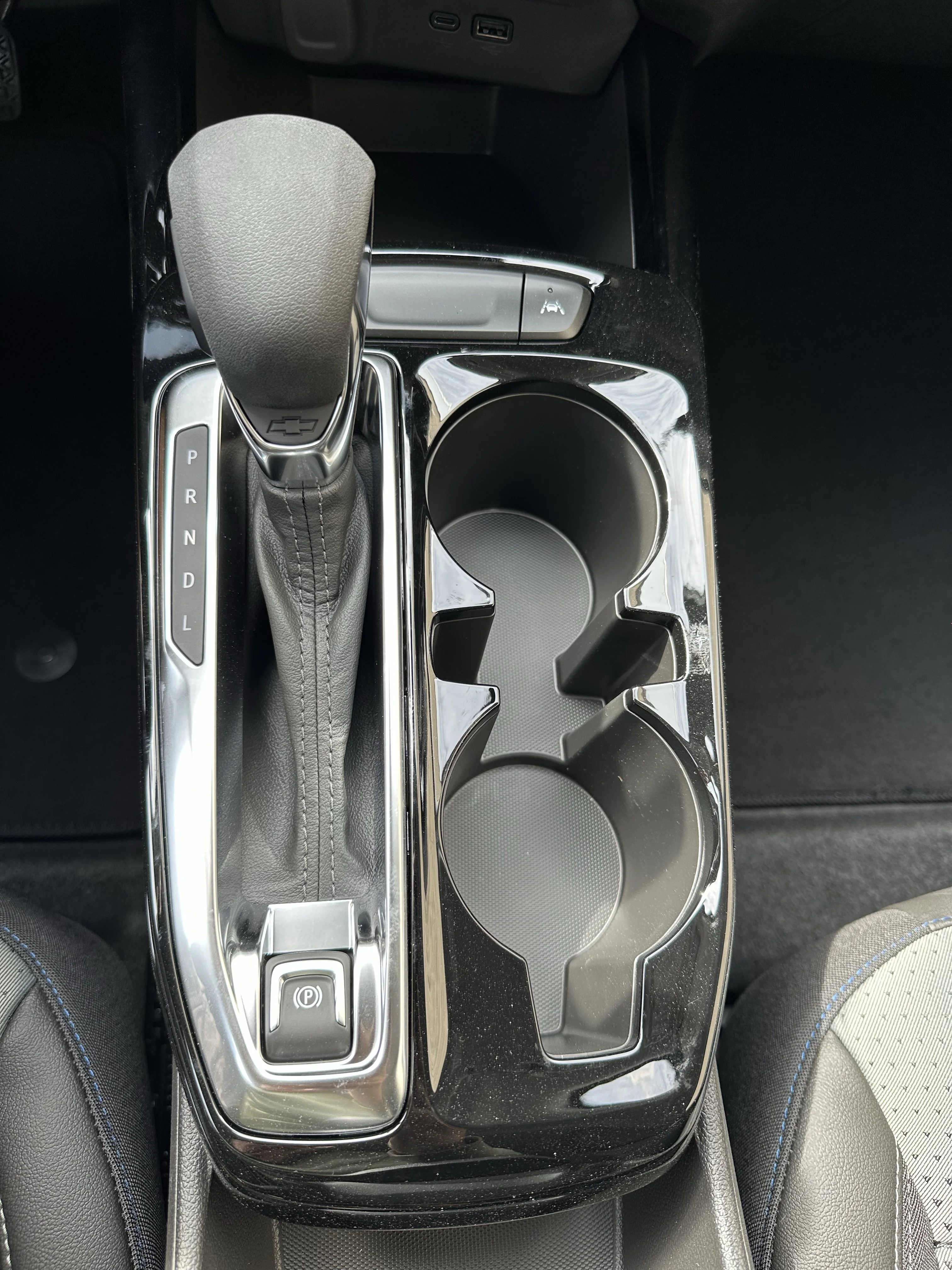 New 2026 Summit White Chevrolet LT image 16
