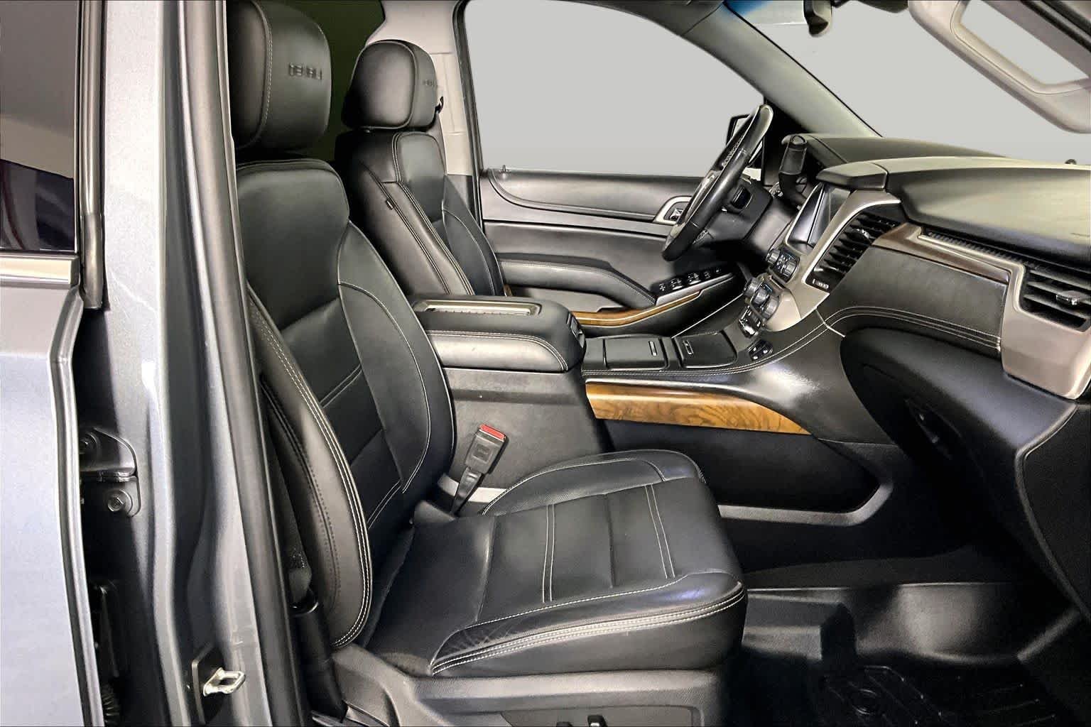 Used 2019 Satin Steel Metallic GMC Denali image 9