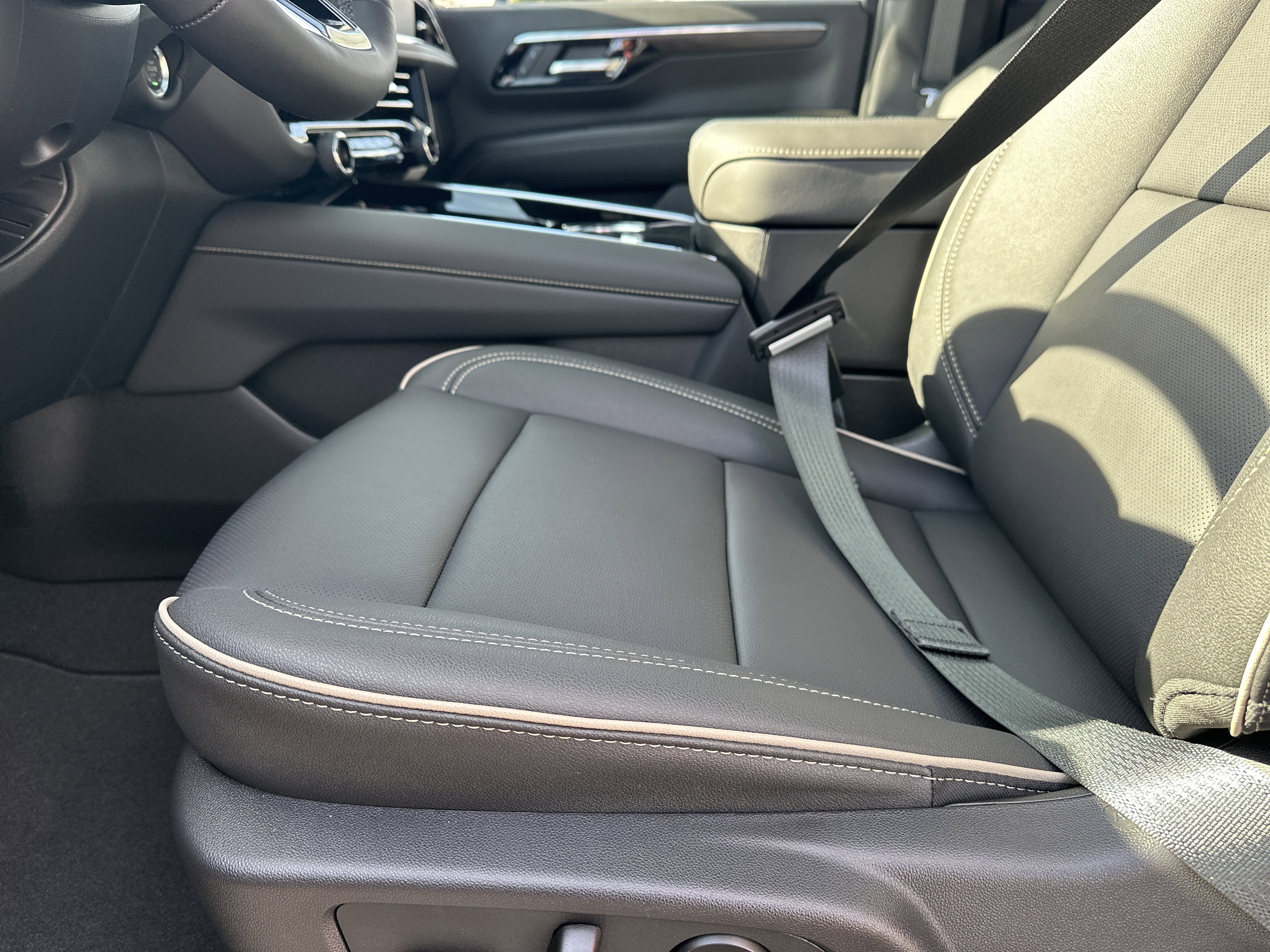 2026 Chevrolet Tahoe Premier - Photo 10