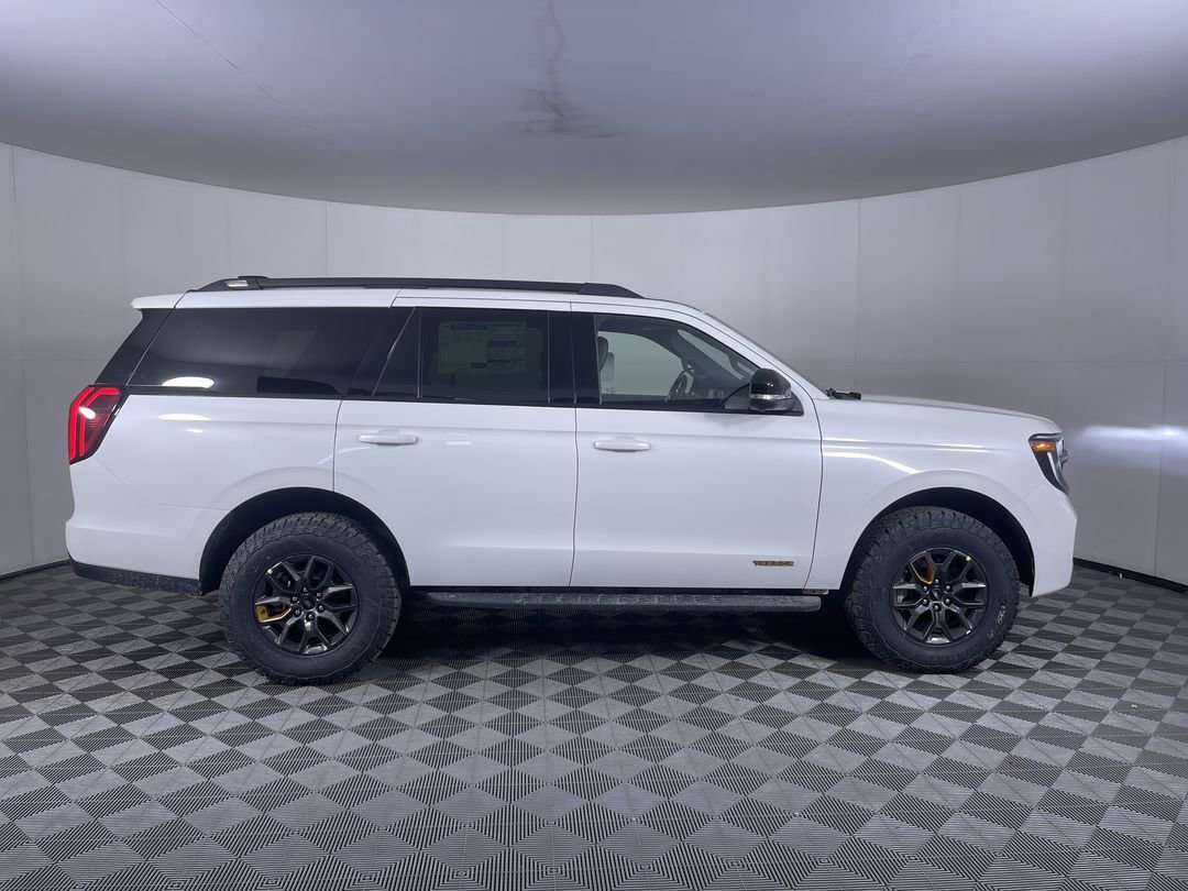 New 2026 Star White Metallic Tri-Coat Ford Tremor image 10