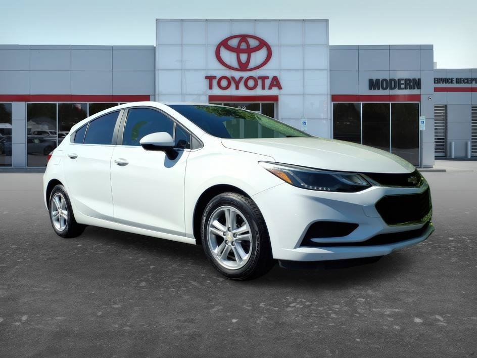 Used 2017 Summit White Chevrolet LT image 7