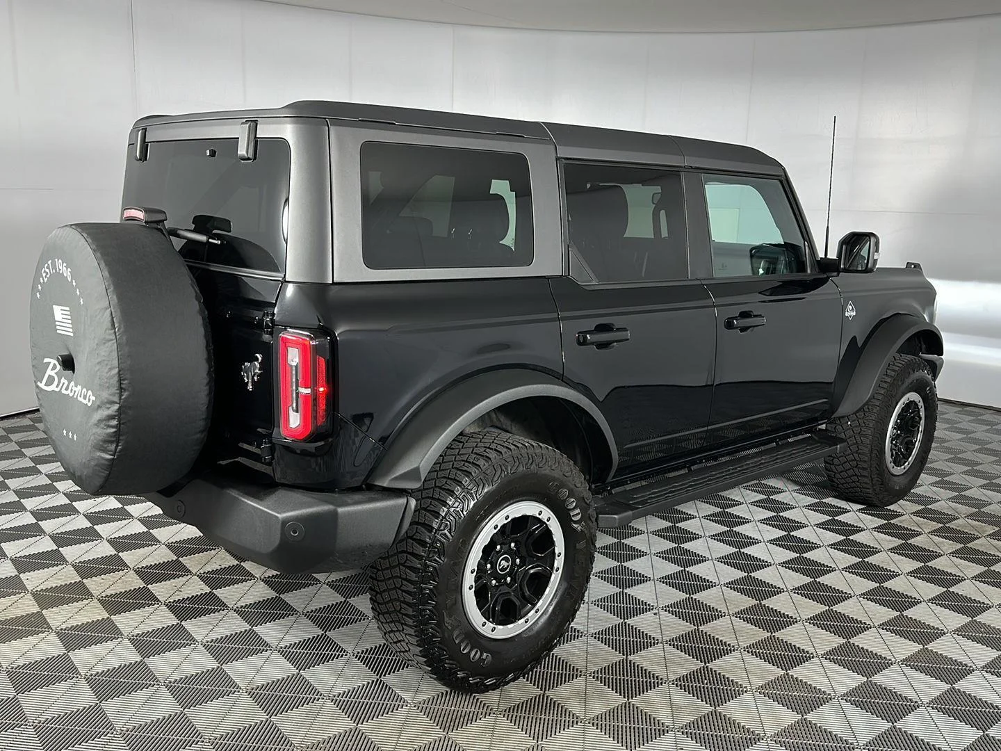 Used 2024 Shadow Black Ford Outer Banks image 5