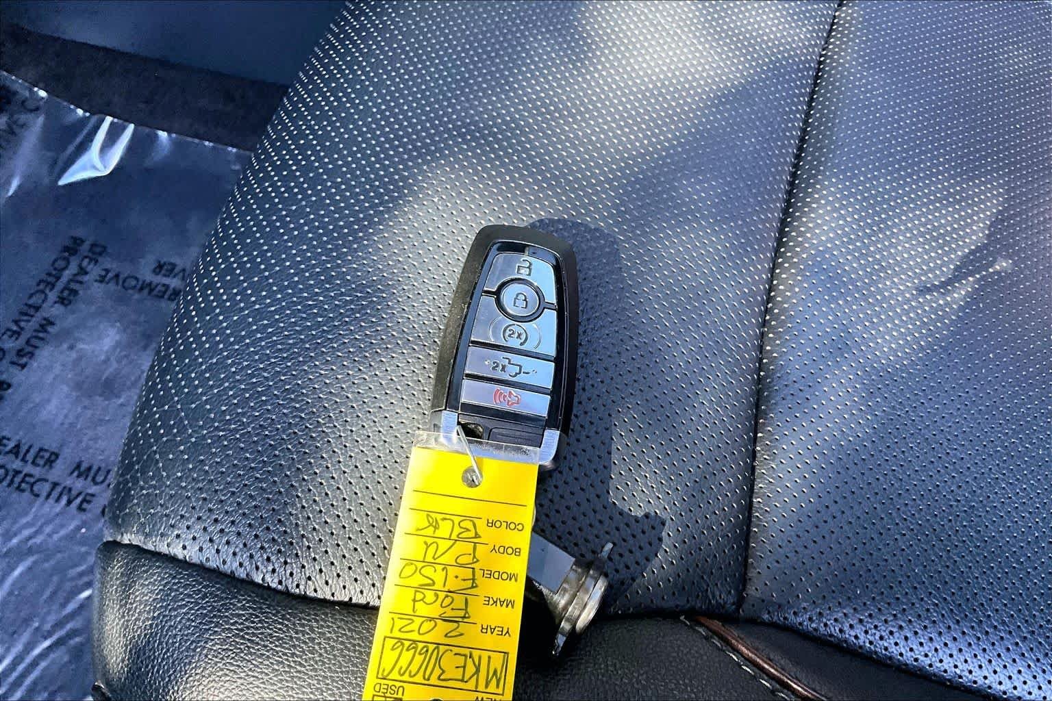 Used 2021 Agate Black Metallic Ford LARIAT image 14