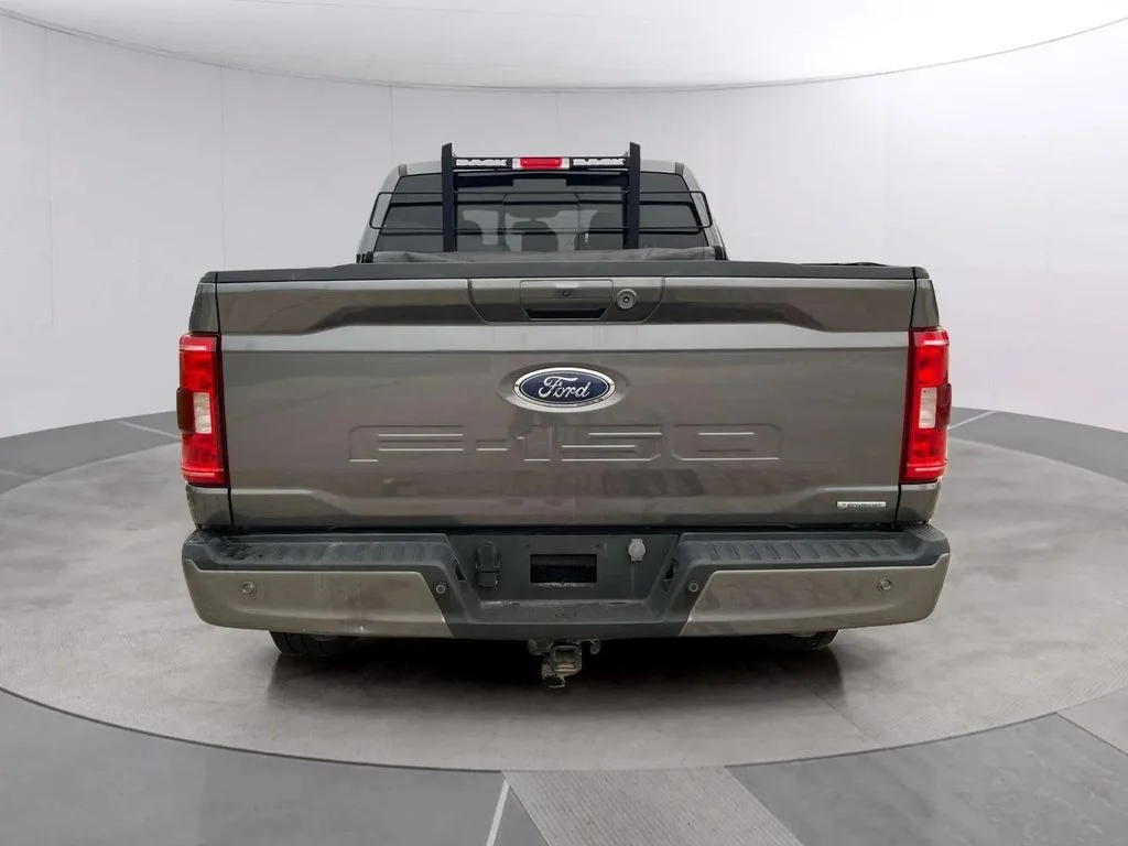 Used 2023 Carbonized Gray Metallic Ford XLT image 4