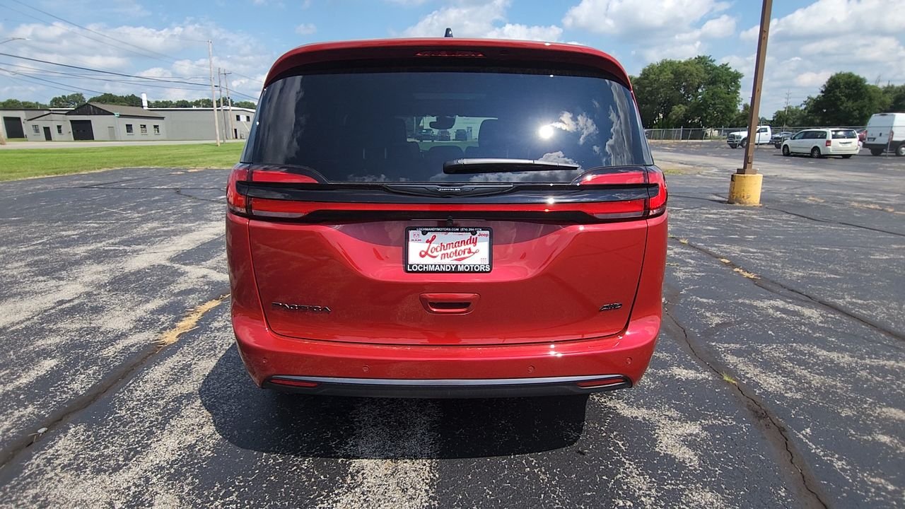 2026 Chrysler Pacifica Select - Photo 7