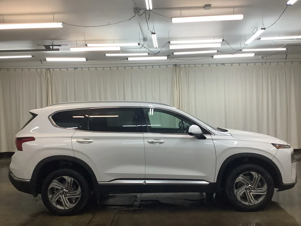 Used 2022 Quartz White Hyundai SEL image 5