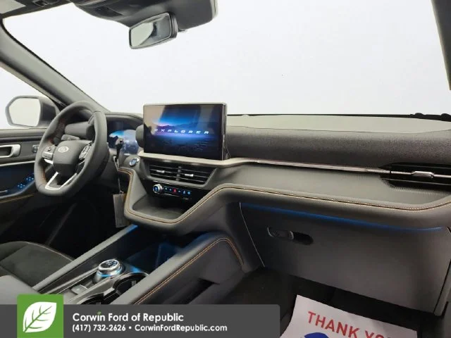 New 2026 Space White Metallic Ford Tremor® image 32