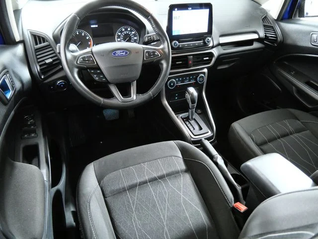 Used 2019 Blue Ford SE image 4