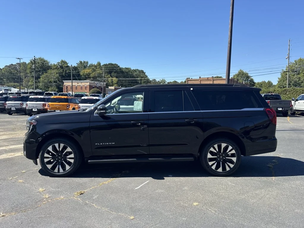 New 2027 Black Ford Platinum image 4