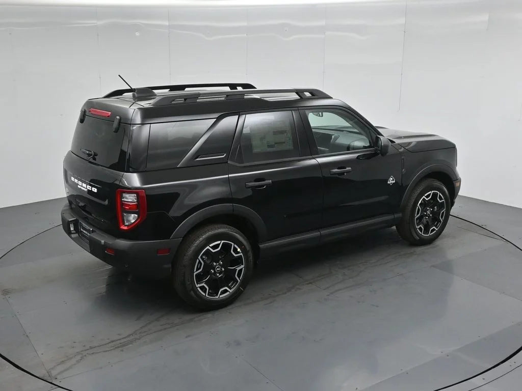 New 2026 Shadow Black Ford Outer Banks image 38
