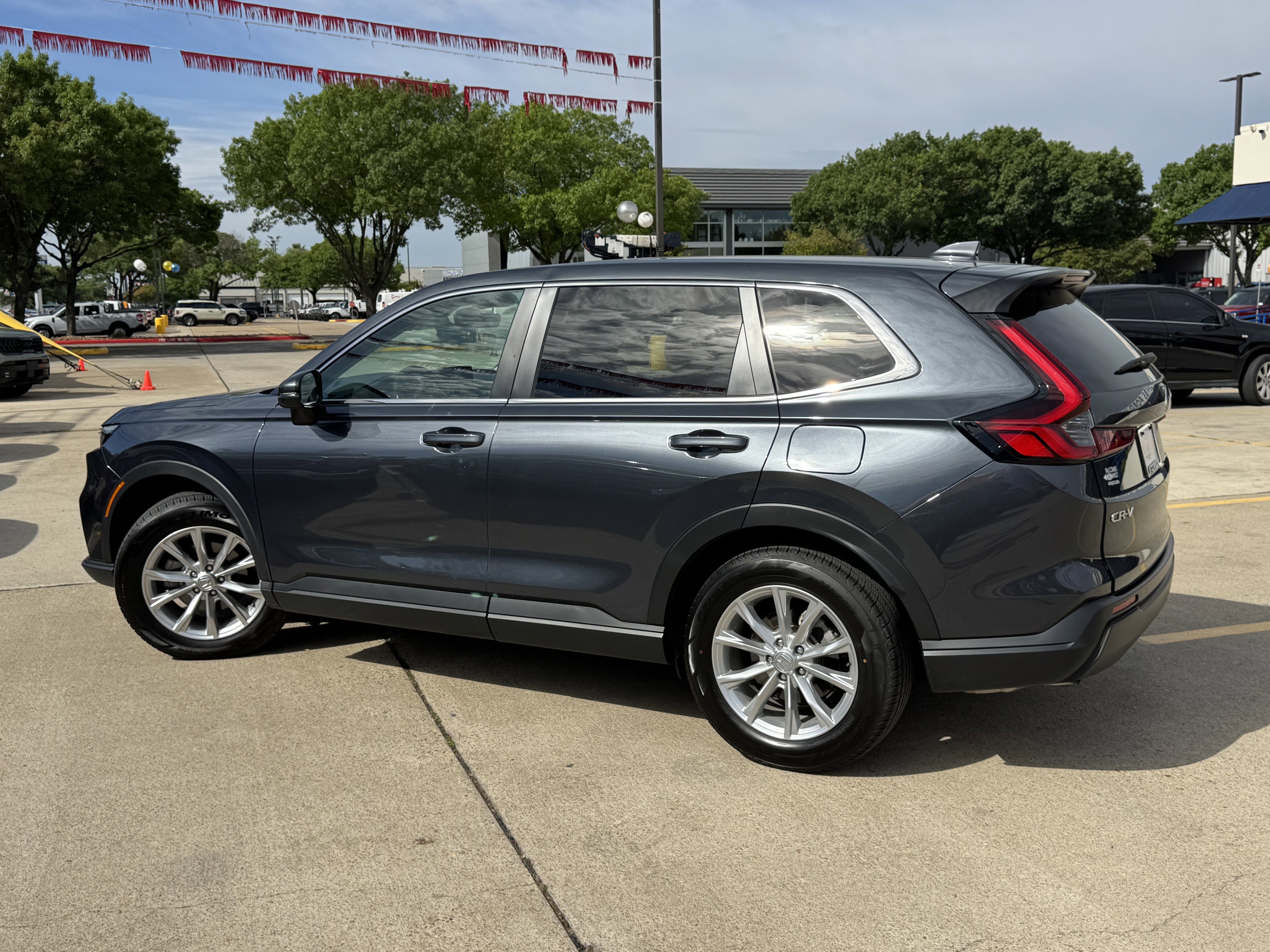 Used 2025 Gray Honda EX-L image 10