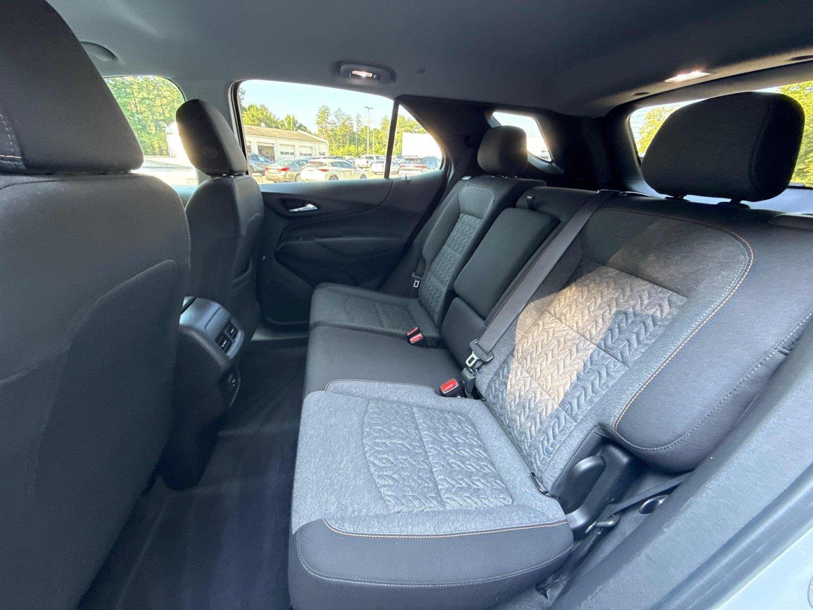 Used 2024 Summit White Chevrolet LT image 11