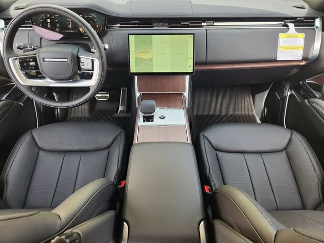 New 2026 Fuji White Land Rover SE image 19