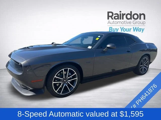 Used 2023 Granite Pearlcoat Dodge R/T image 3