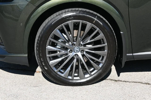 Used 2026 Green Lexus 350 Luxury image 15