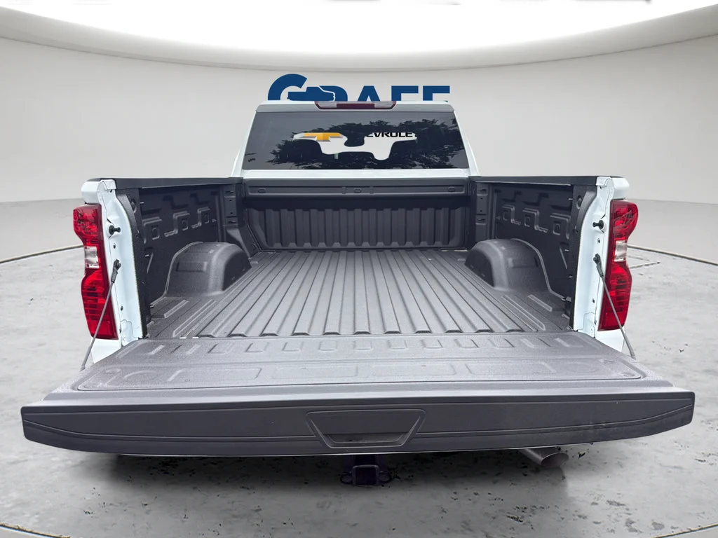 New 2026 Summit White Chevrolet Custom image 28
