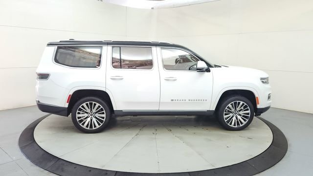 Used 2022 White Jeep Series III image 12