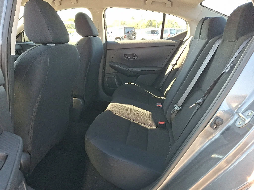 Used 2024 Gray Nissan S image 11