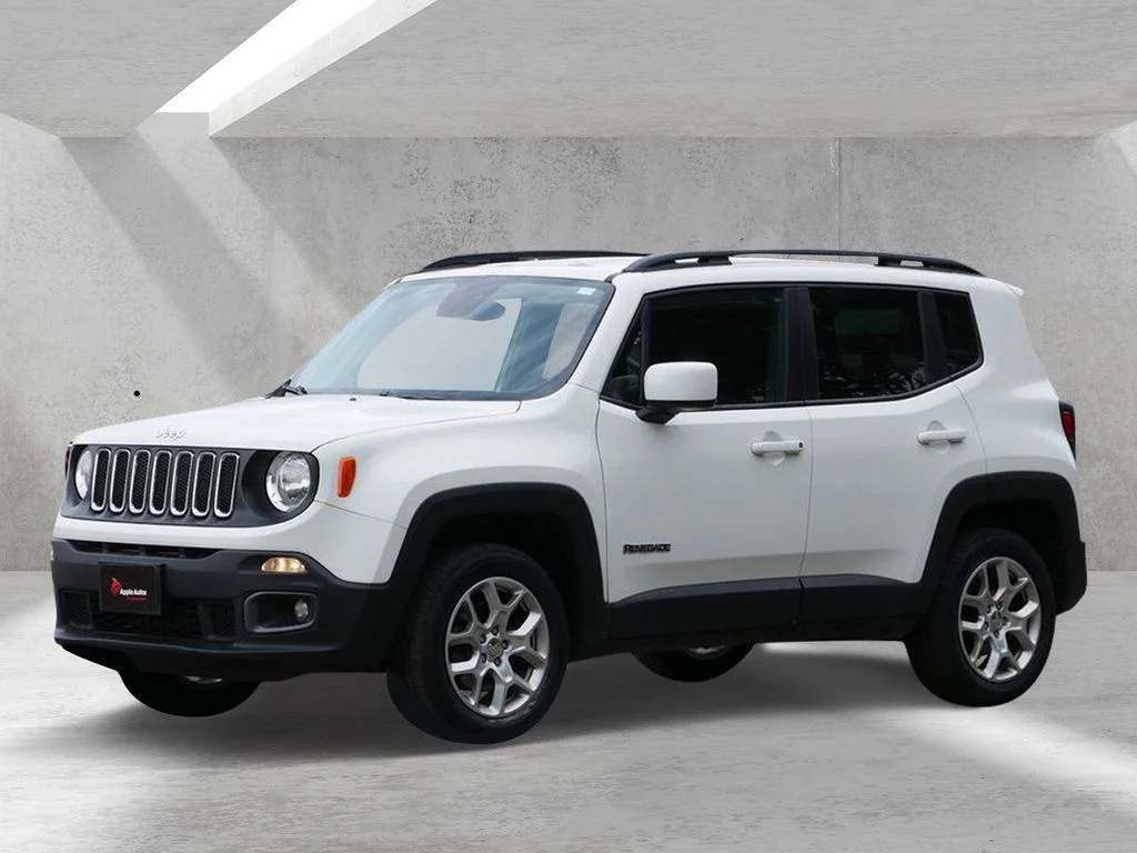 Used 2017 White Jeep Latitude image 6