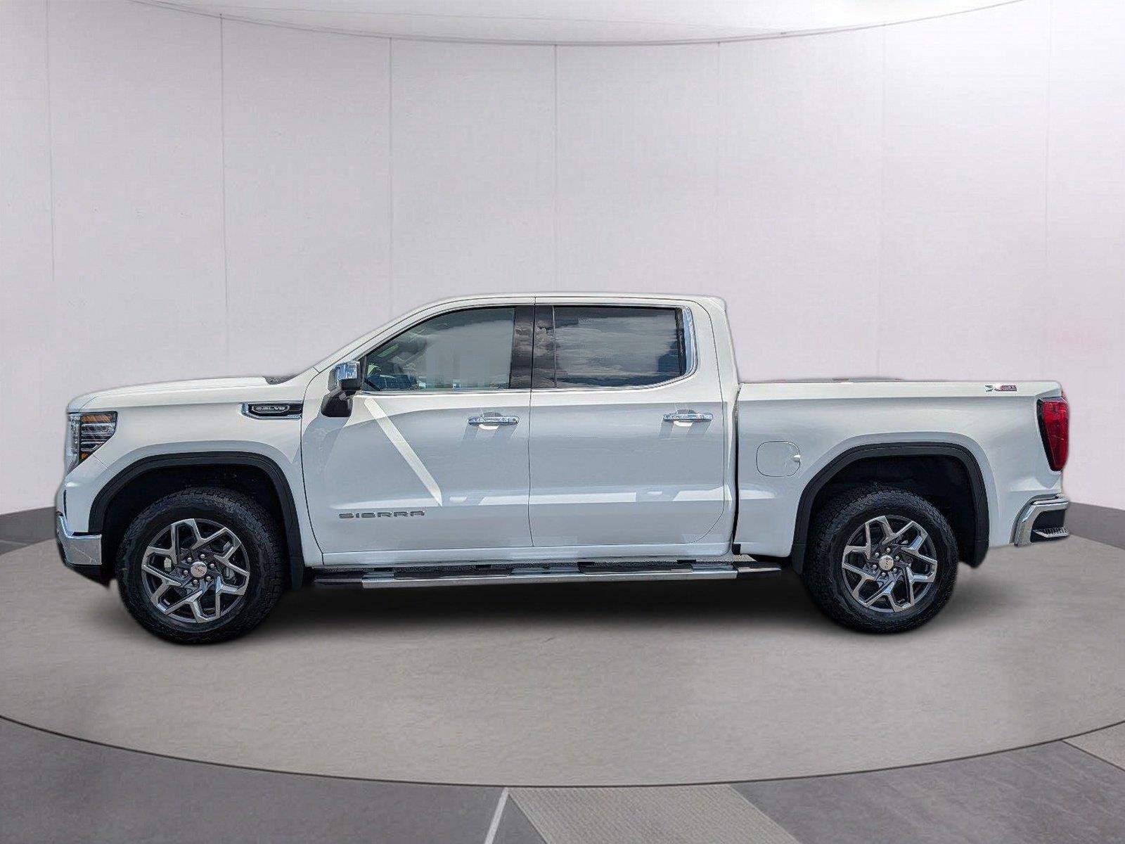 New 2026 Summit White GMC SLT image 2