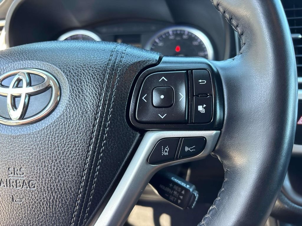 Used 2019 Silver Toyota Limited image 22