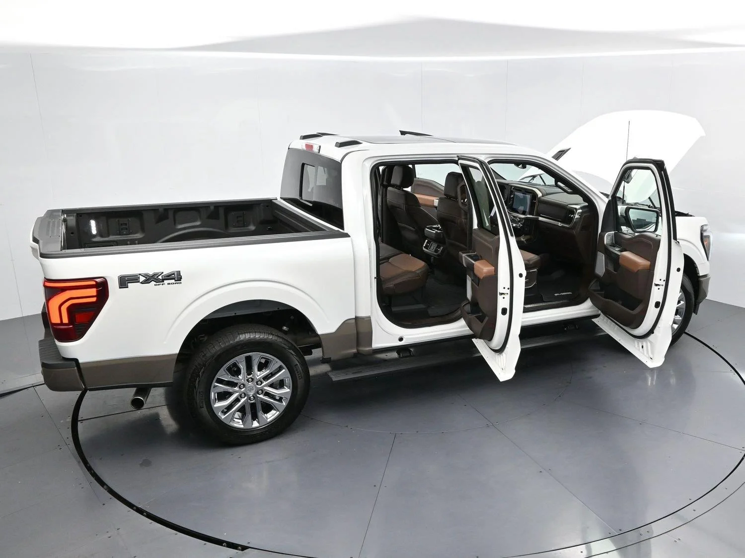 Used 2026 Star White Metallic Tri-coat Ford King Ranch image 42