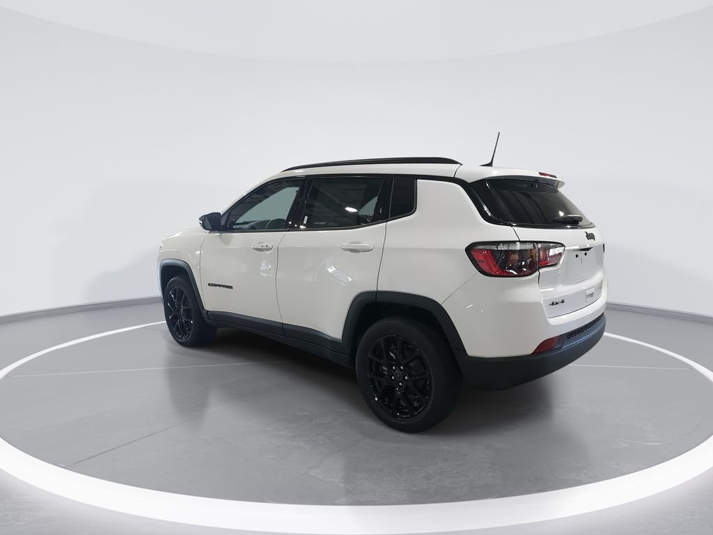 New 2026 White Jeep Latitude image 6