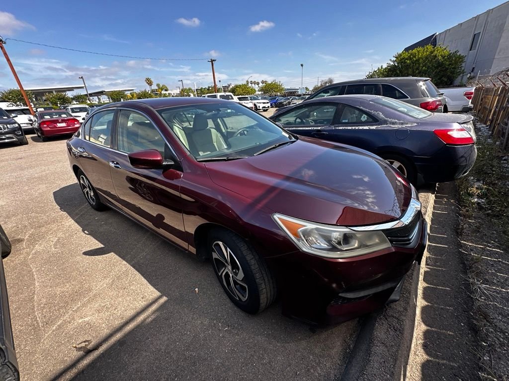 Used 2016  Honda LX image 9