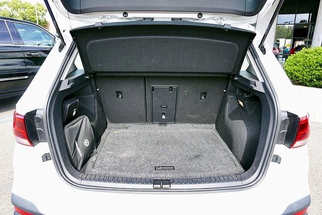 Used 2022 White Volkswagen 1.5T S image 12