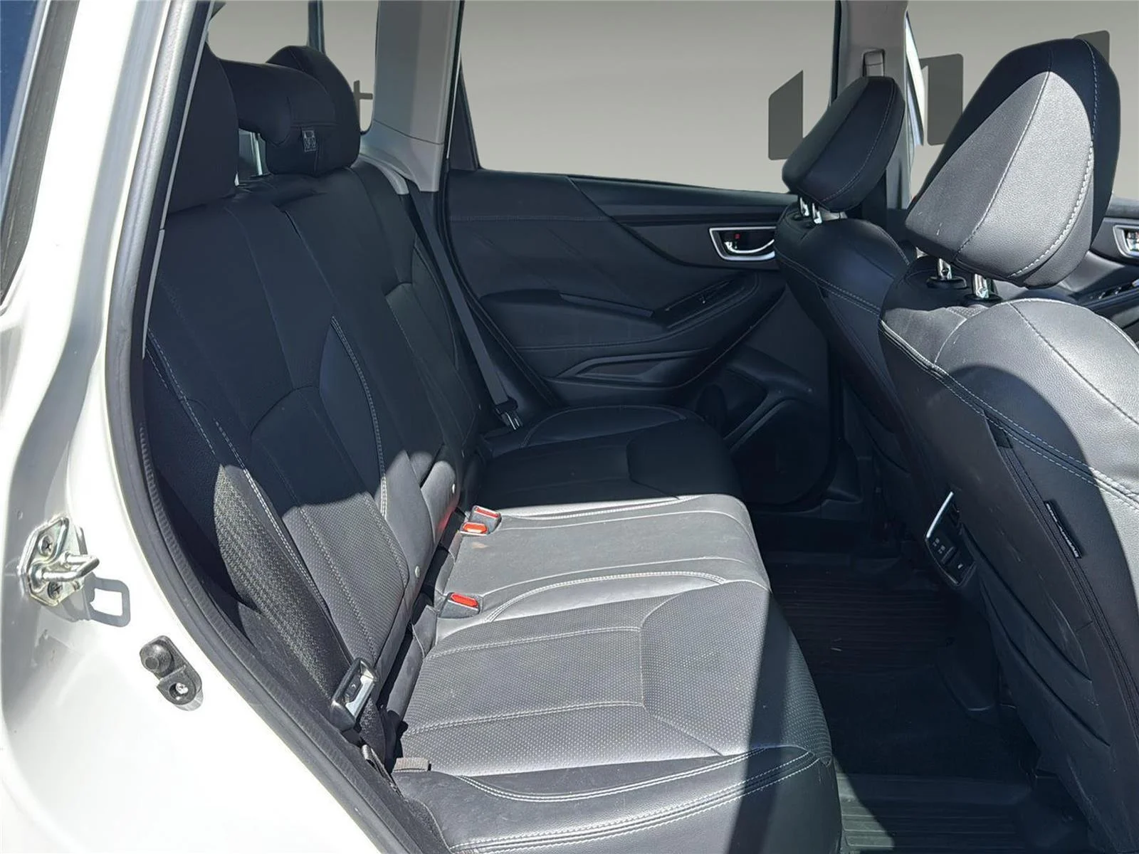 Used 2022 Crystal White Pearl Subaru Touring image 32