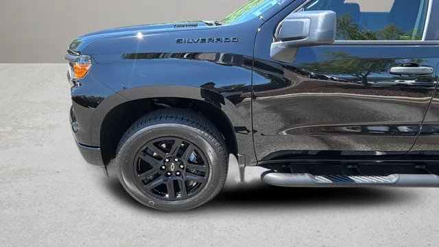 Used 2026 Black Chevrolet Custom image 32